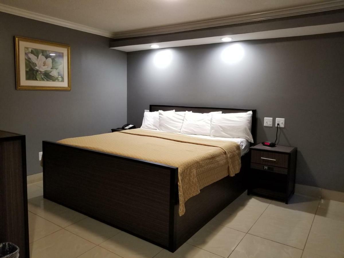 Lone Star Inn By Fairbridge Rosenberg Ngoại thất bức ảnh